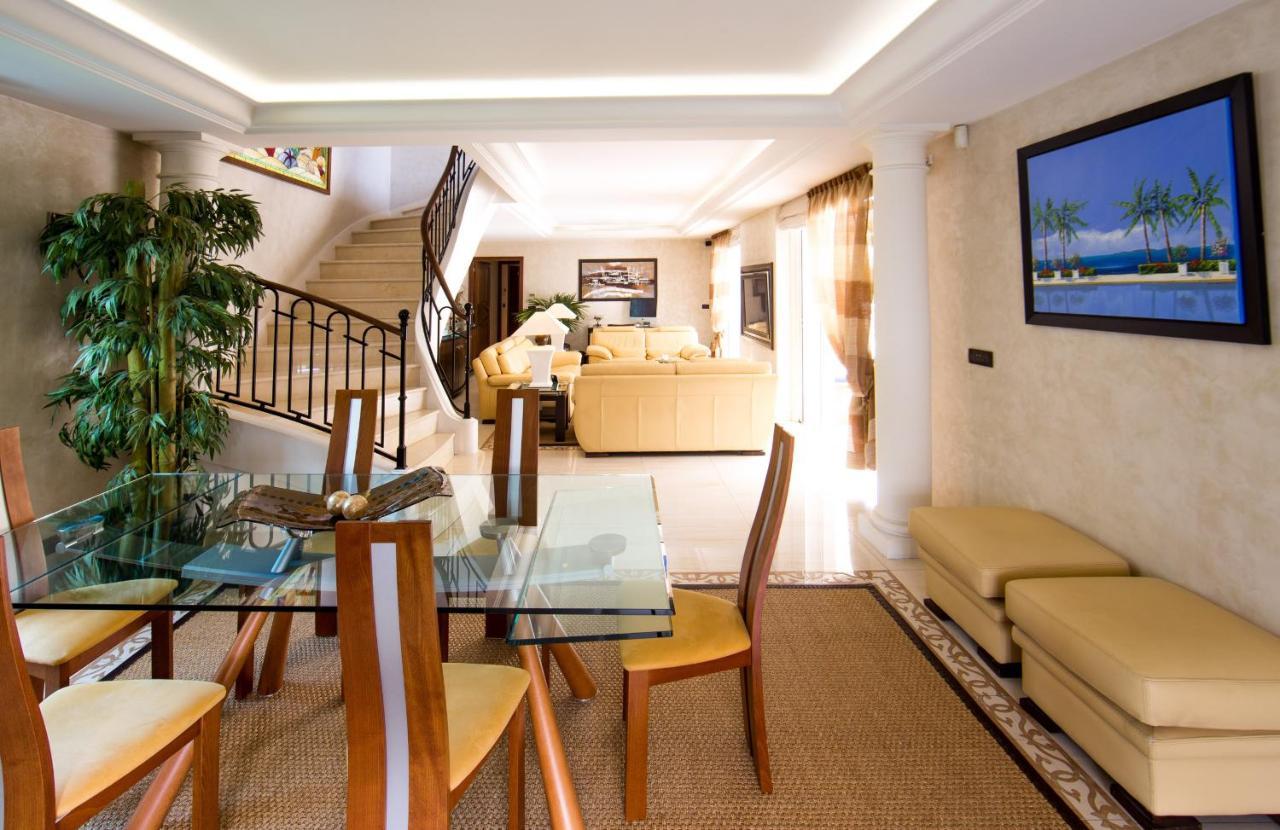 El Paradisio Splendid 5 Stars Villa Atypical In Antibes With Overflowing Swiming Pool 外观 照片