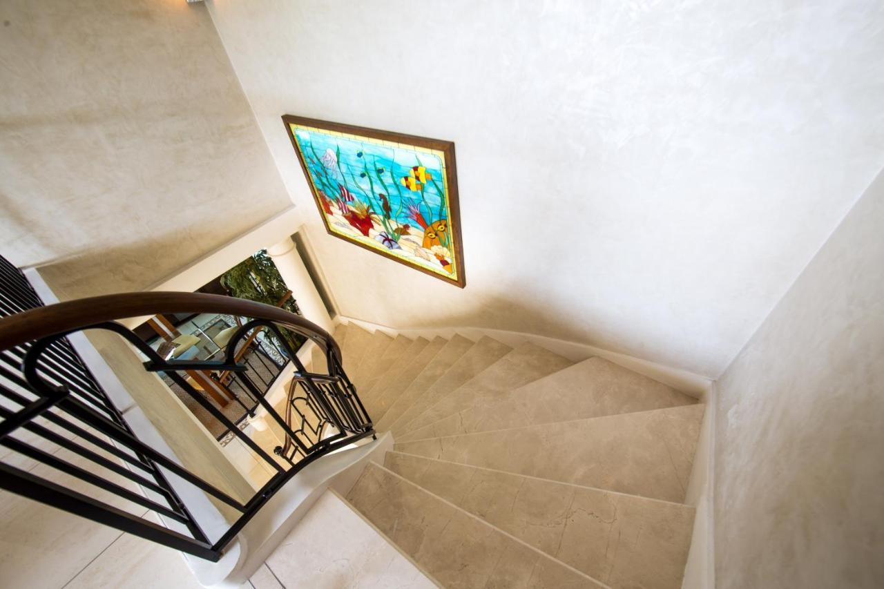 El Paradisio Splendid 5 Stars Villa Atypical In Antibes With Overflowing Swiming Pool 外观 照片